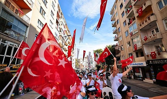 100. Yıl Coşkusu Cumhuriyet Bayramı Tırı Ile Tüm Kente Yayıldı - Gündem ...